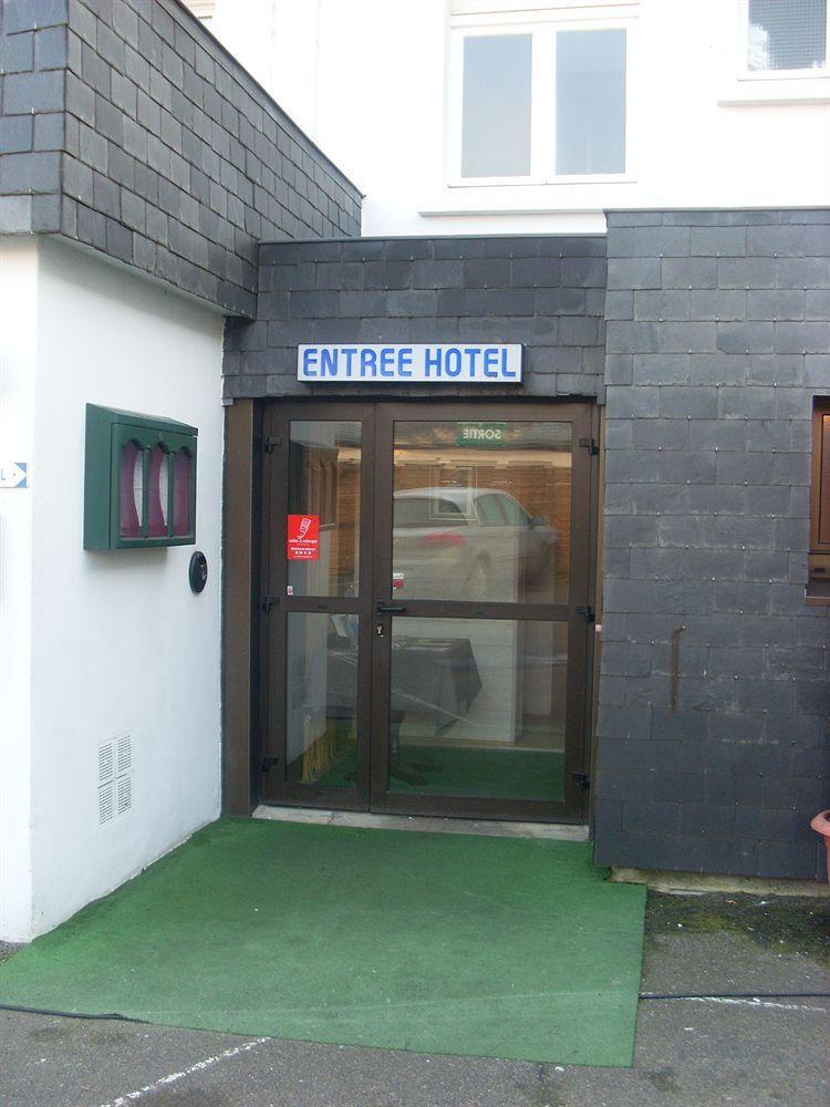 Hotel Restaurant De La Marne Пампол Екстериор снимка