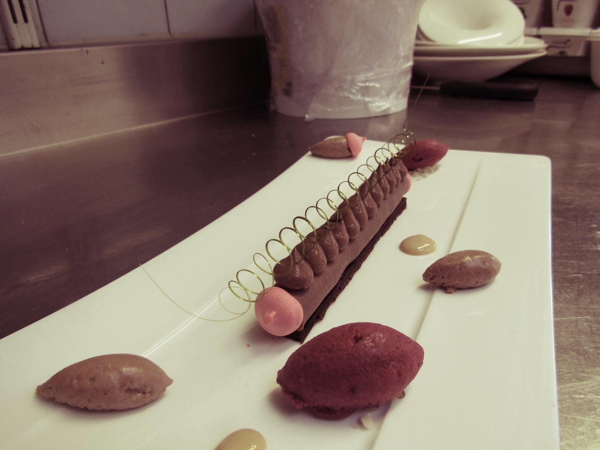 Hotel Restaurant De La Marne Пампол Екстериор снимка