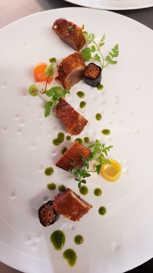 Hotel Restaurant De La Marne Пампол Екстериор снимка
